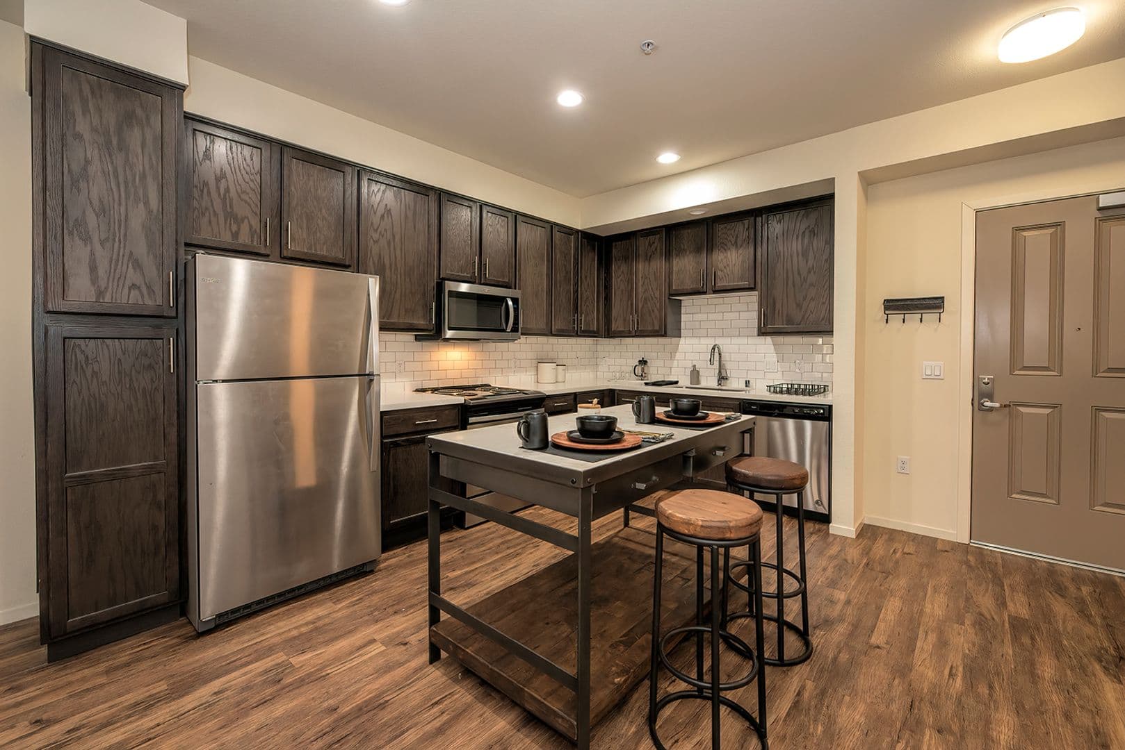 El Cerrito Apartment: 512 El Cerrito Plaza