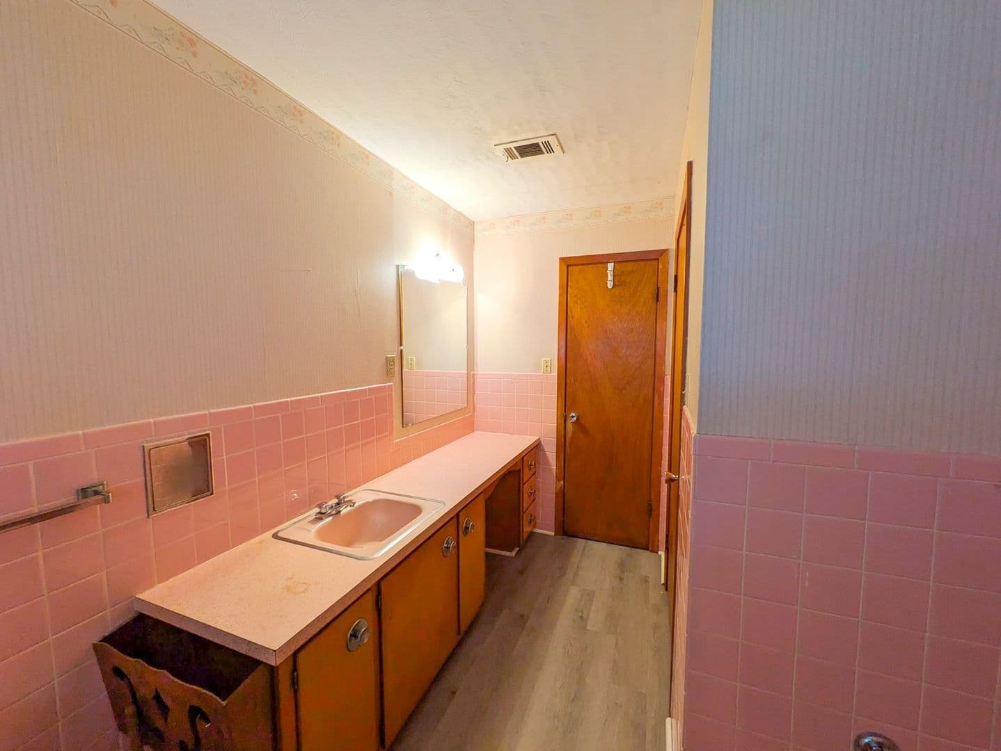 Port Arthur House: 6222 Hazel Ave