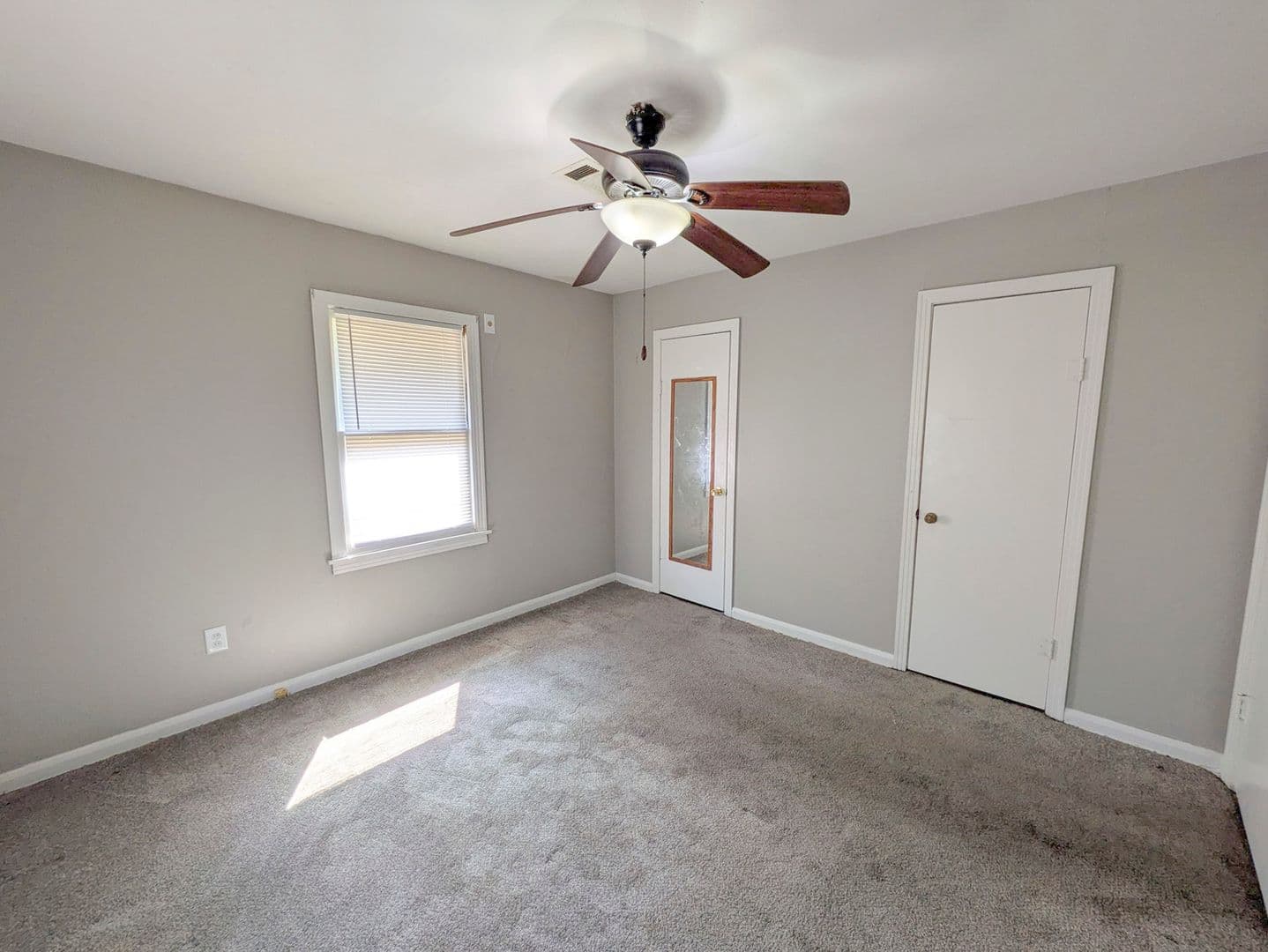 Groves House: 2631 Second Avenue