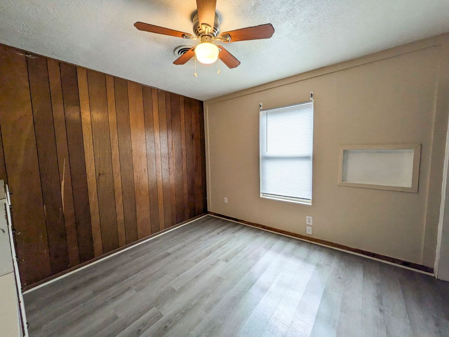 Beaumont House: 5267 Sunset Ave