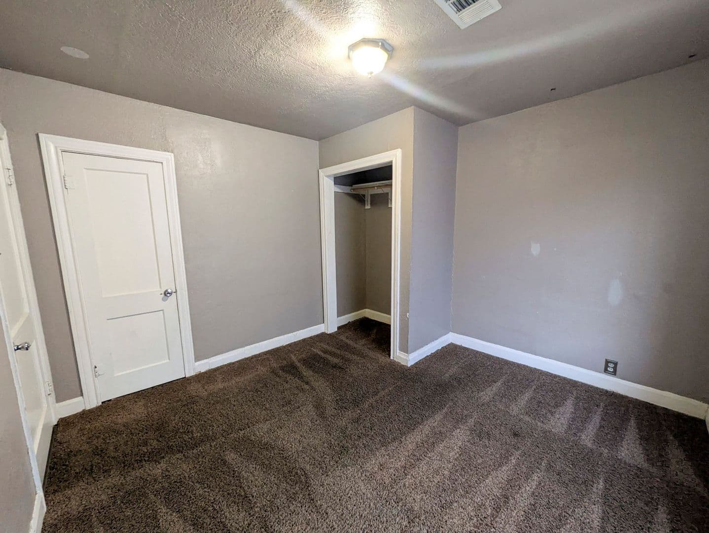 Beaumont House: 3885 Park St