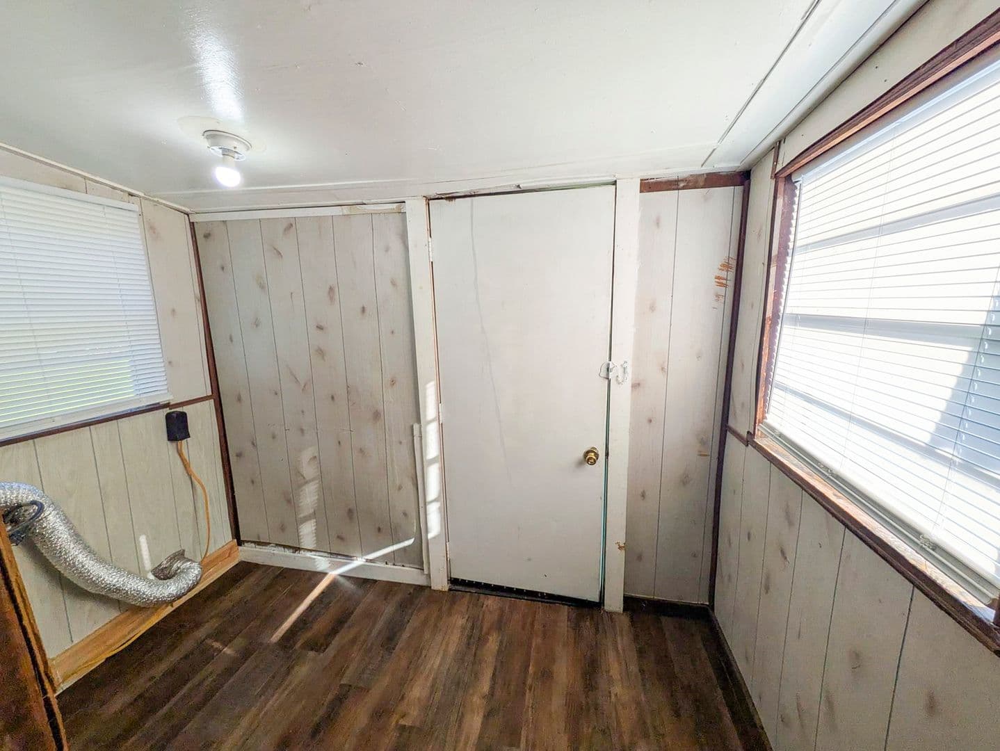 Beaumont House: 1130 Elgie St