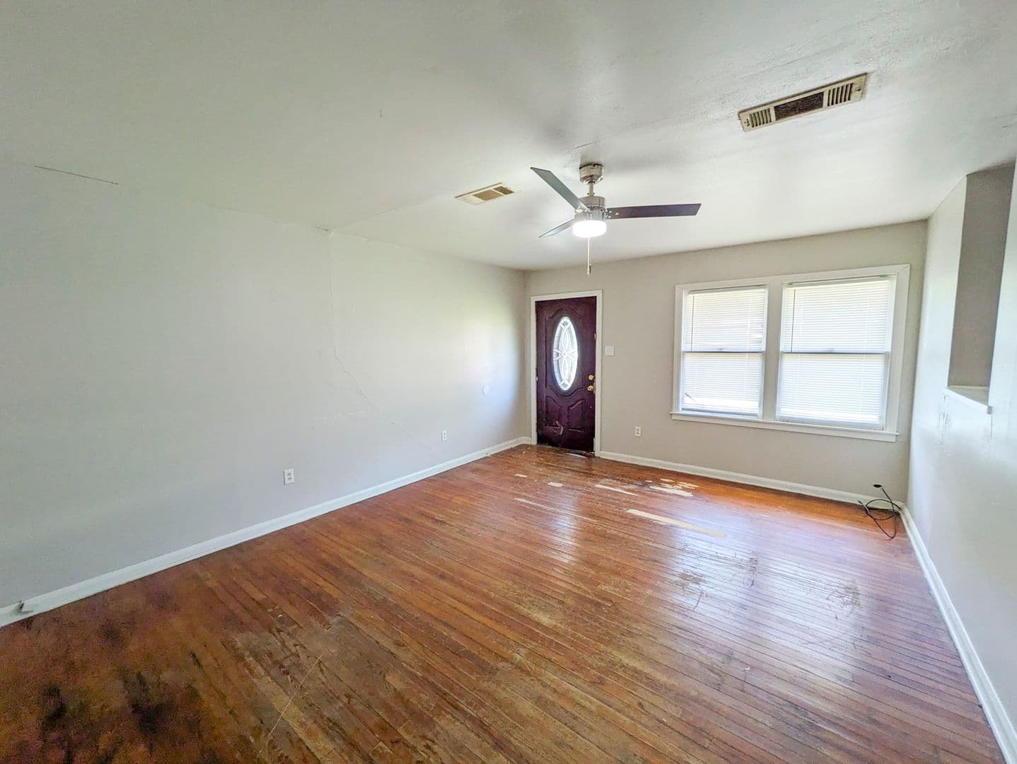 Groves House: 2631 Second Avenue