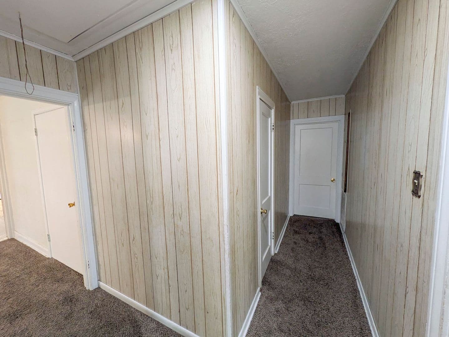 Beaumont House: 5267 Sunset Ave