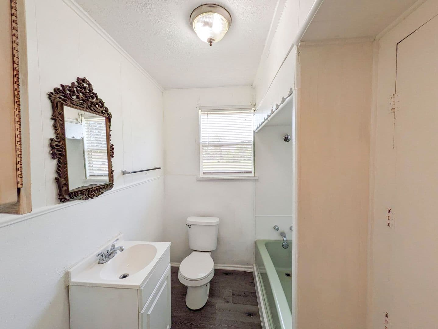 Beaumont House: 1105 Ewing St