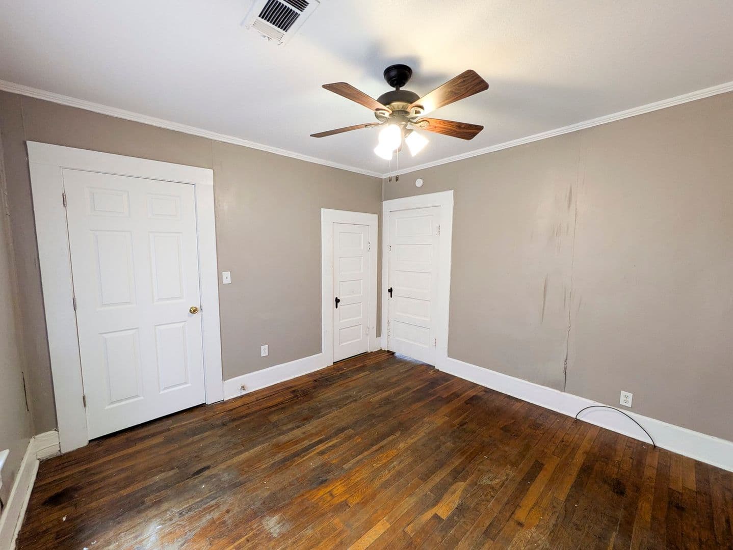 Port Neches Apartment: 1009-1015 Wagner