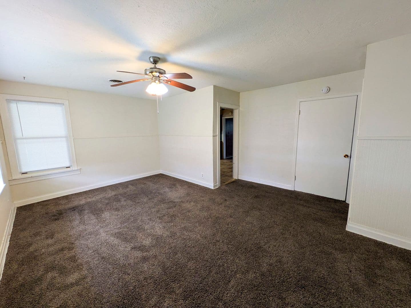 Beaumont House: 5267 Sunset Ave