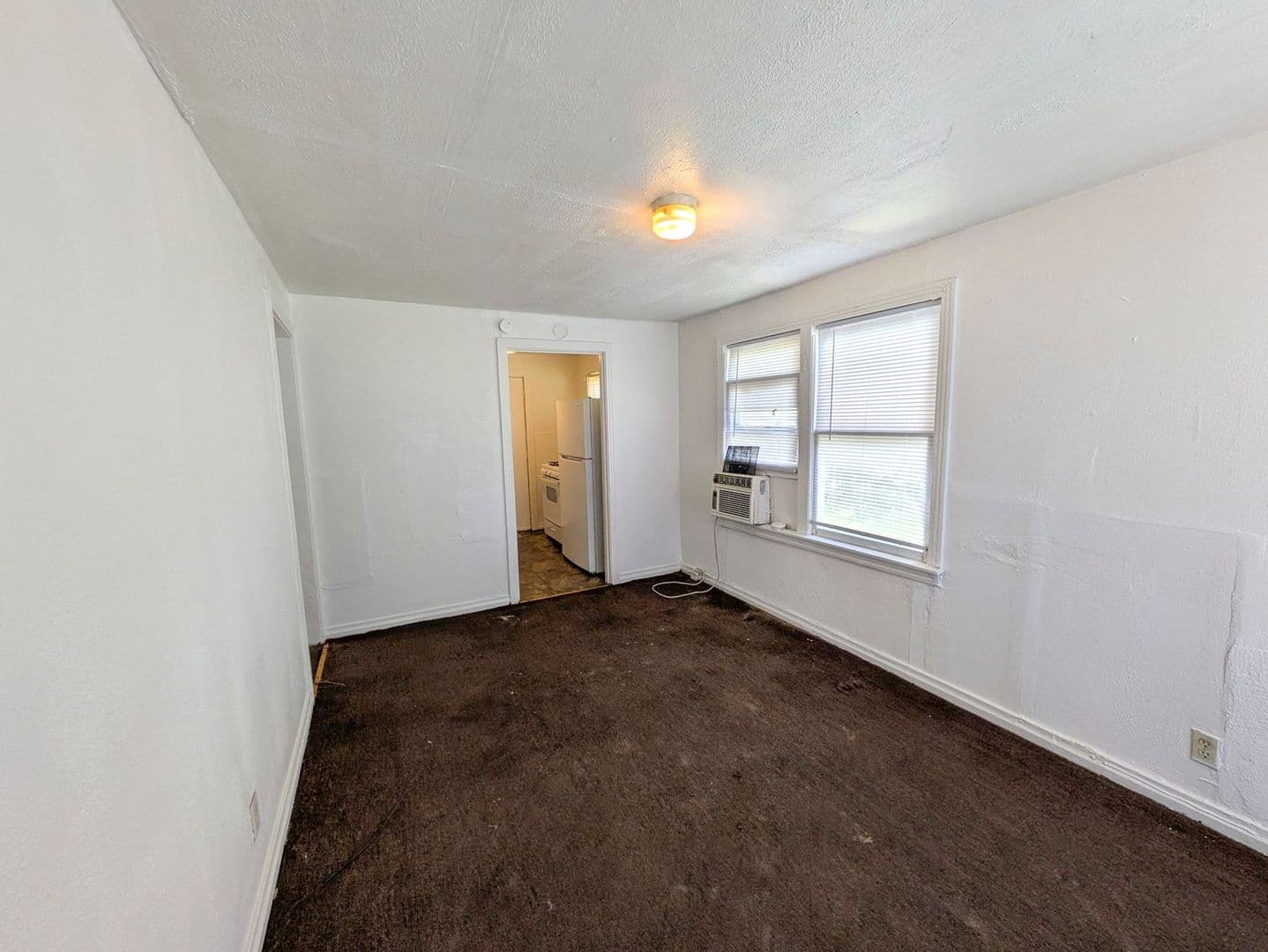 Beaumont House: 4770 Kenneth St