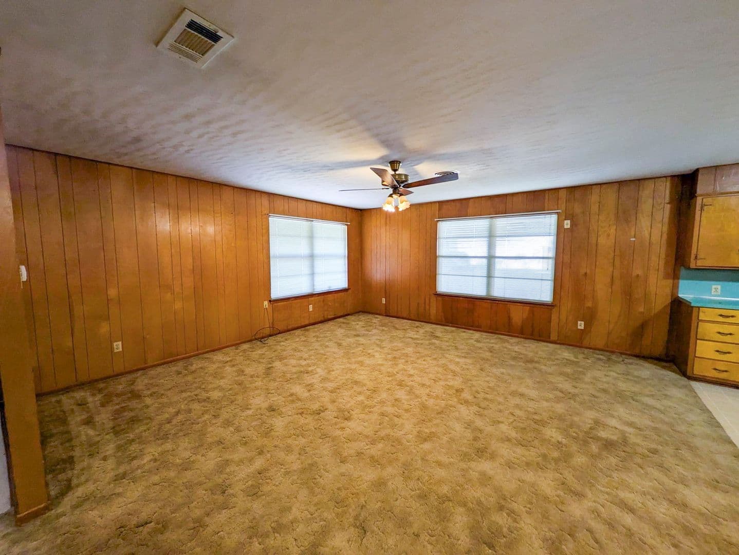 Port Arthur House: 6222 Hazel Ave