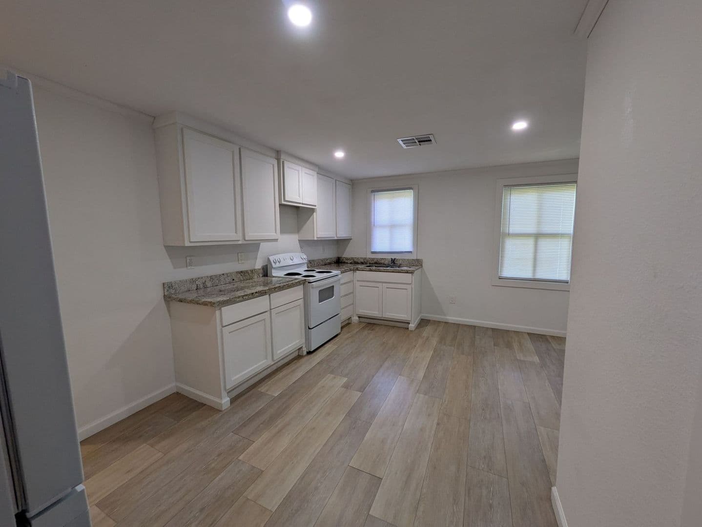 Beaumont House: 1420 Live Oak st