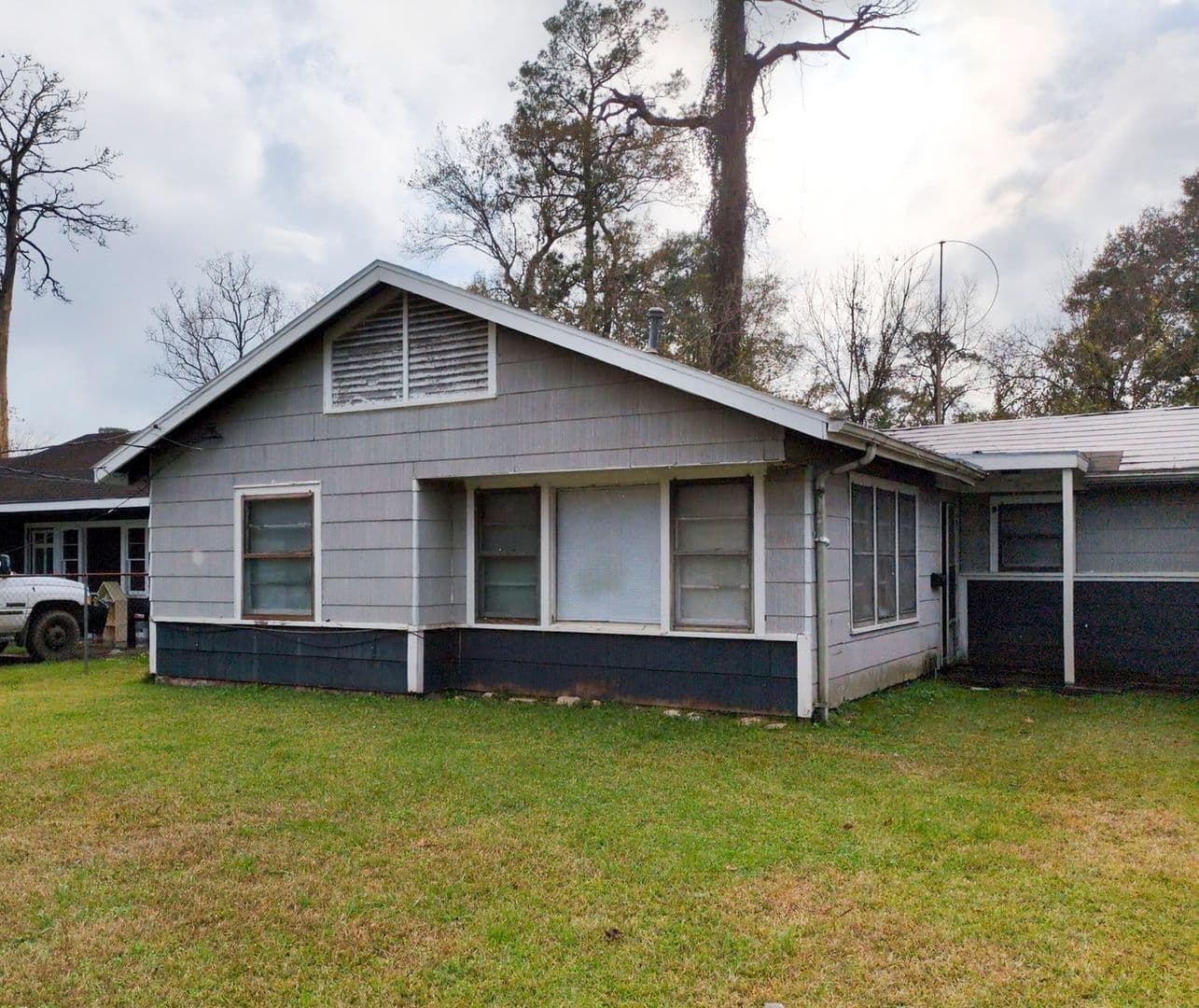 Beaumont House: 4295 Galveston