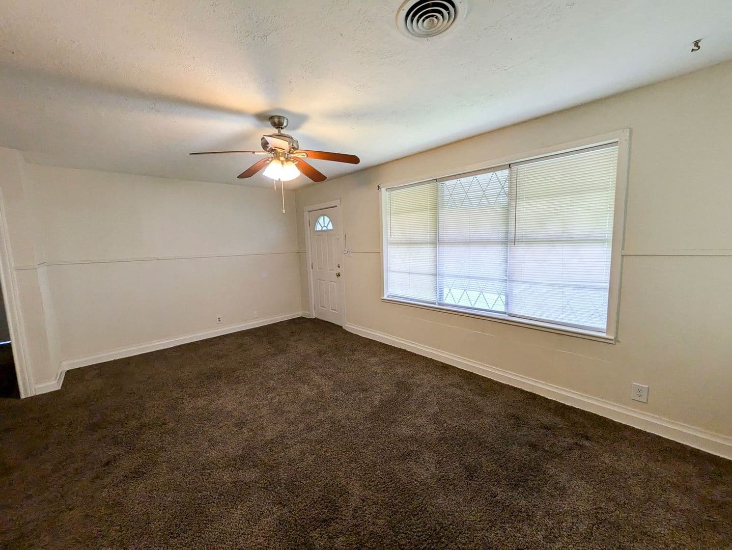 Beaumont House: 5267 Sunset Ave