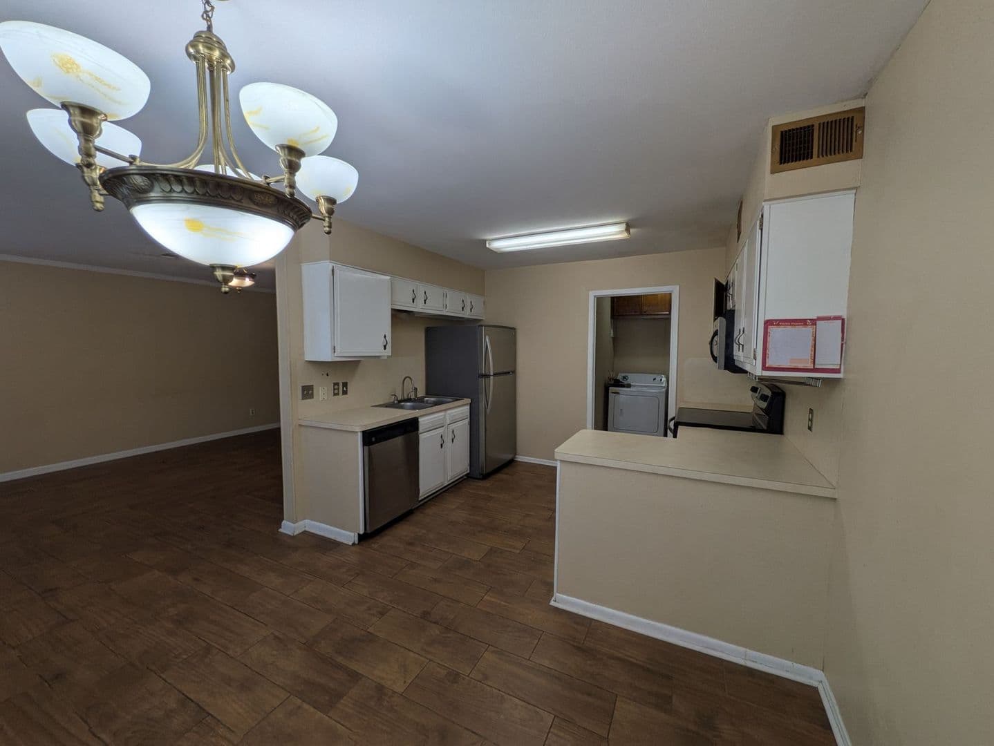 Beaumont House: 574 Georgetown St