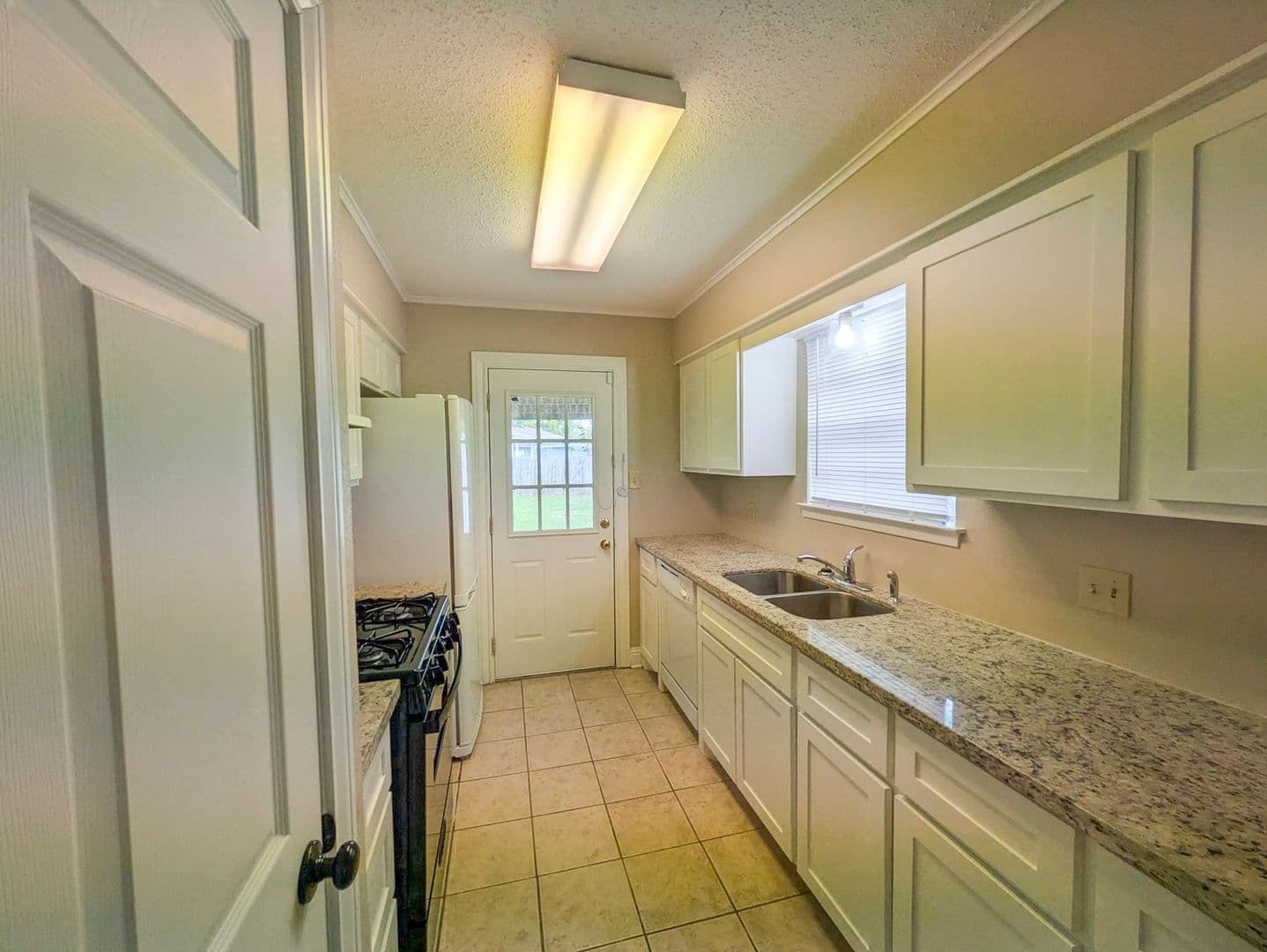Beaumont House: 9640 Gross Street