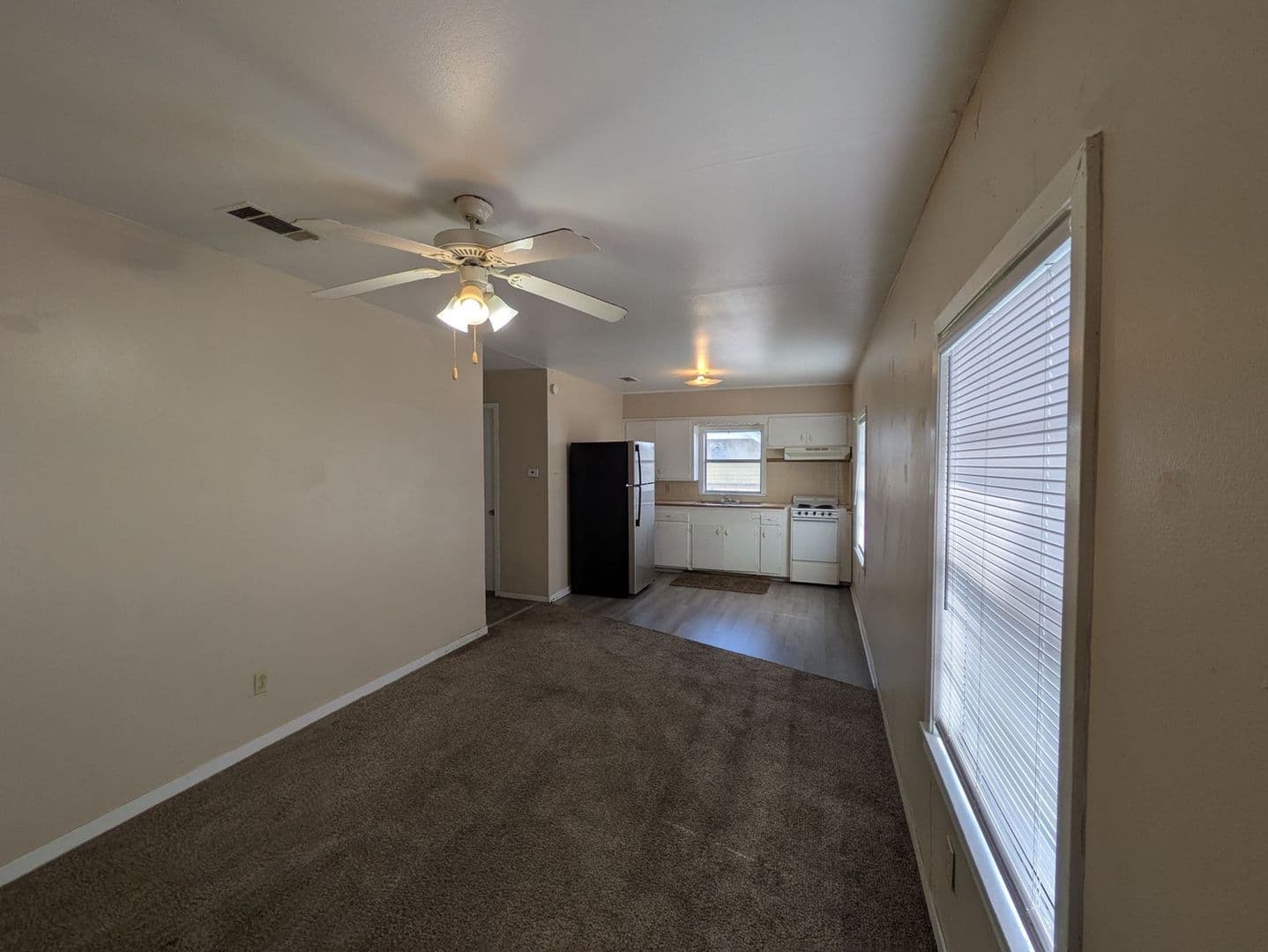 Beaumont Apartment: 525-527 Campus St