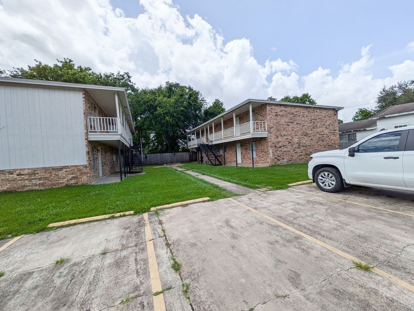 Beaumont Apartment: 4348 Sullivan St