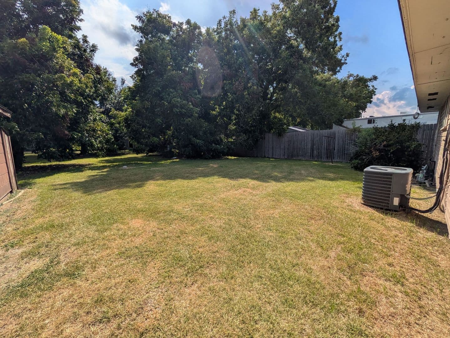 Groves House: 2631 Second Avenue