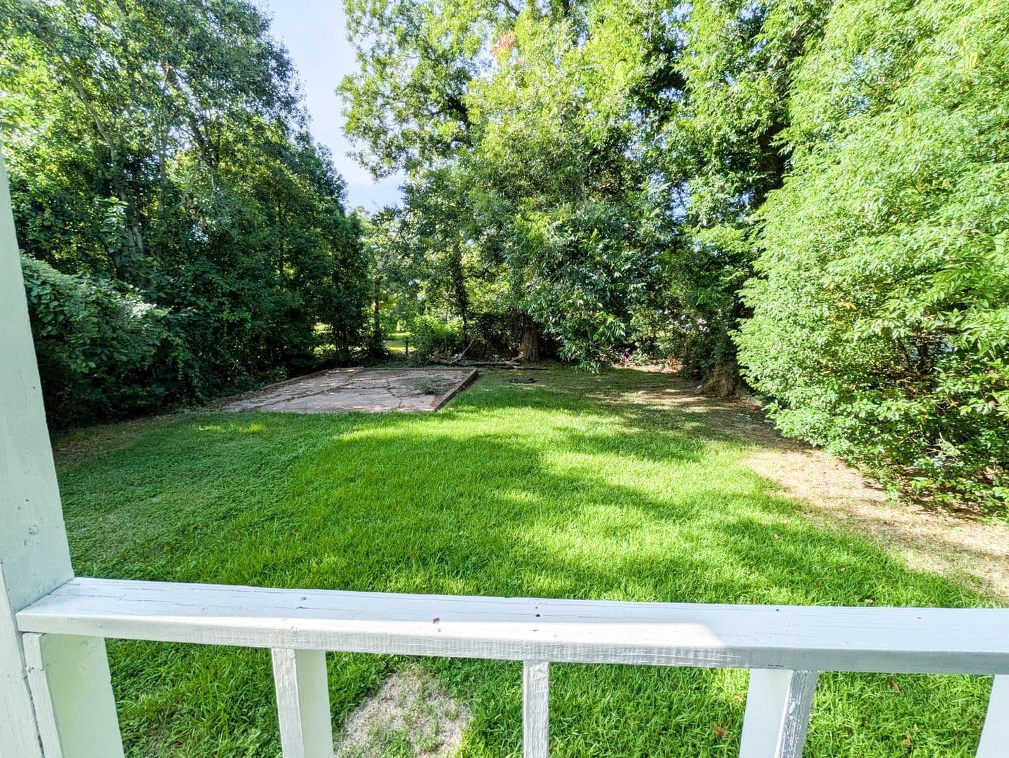 Beaumont House: 1045 Long Avenue
