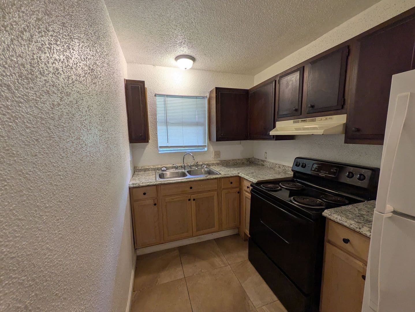 Beaumont Apartment: 975 Woodrow