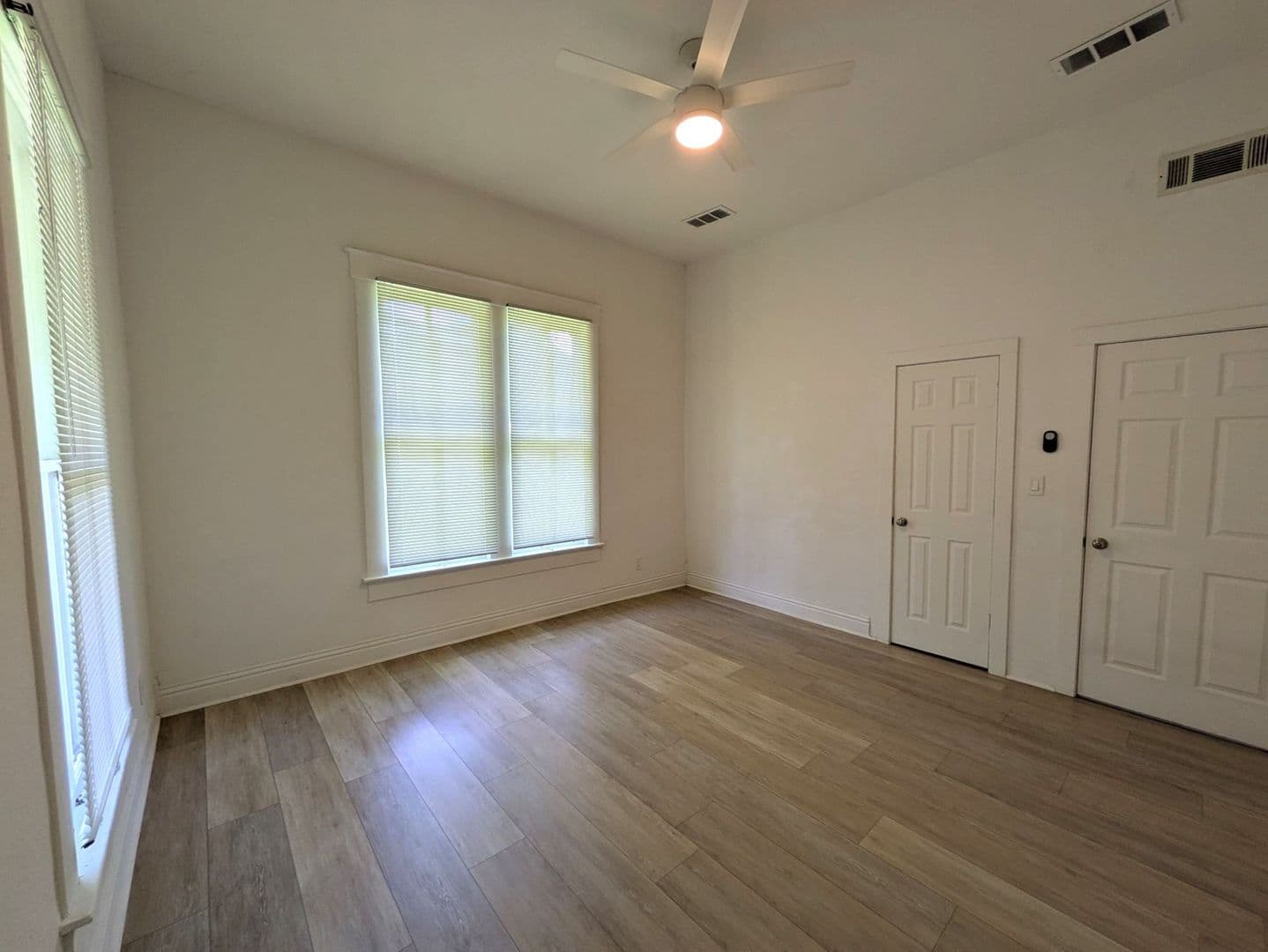 Beaumont House: 1420 Live Oak st