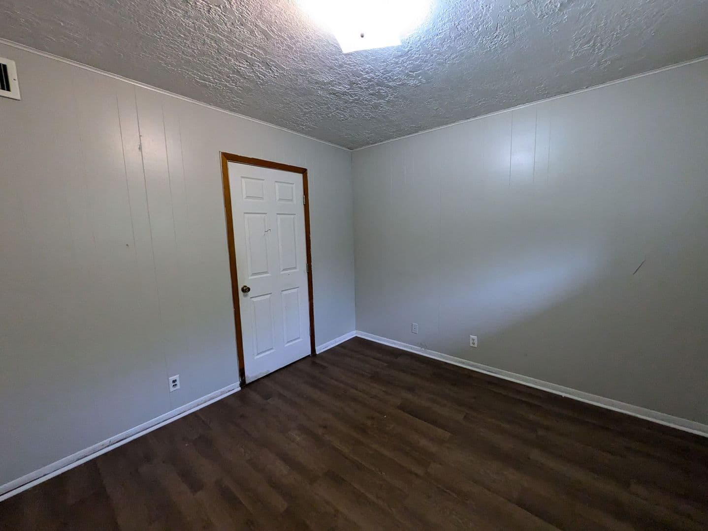 Beaumont Apartment: 4619 Hartel St