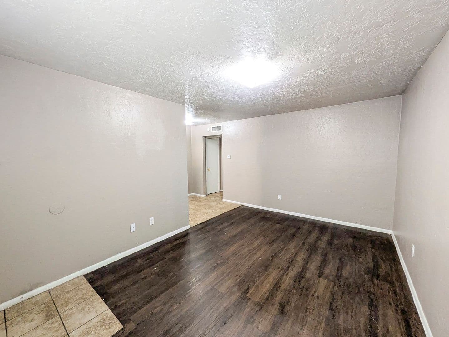 Beaumont Apartment: 975 Woodrow