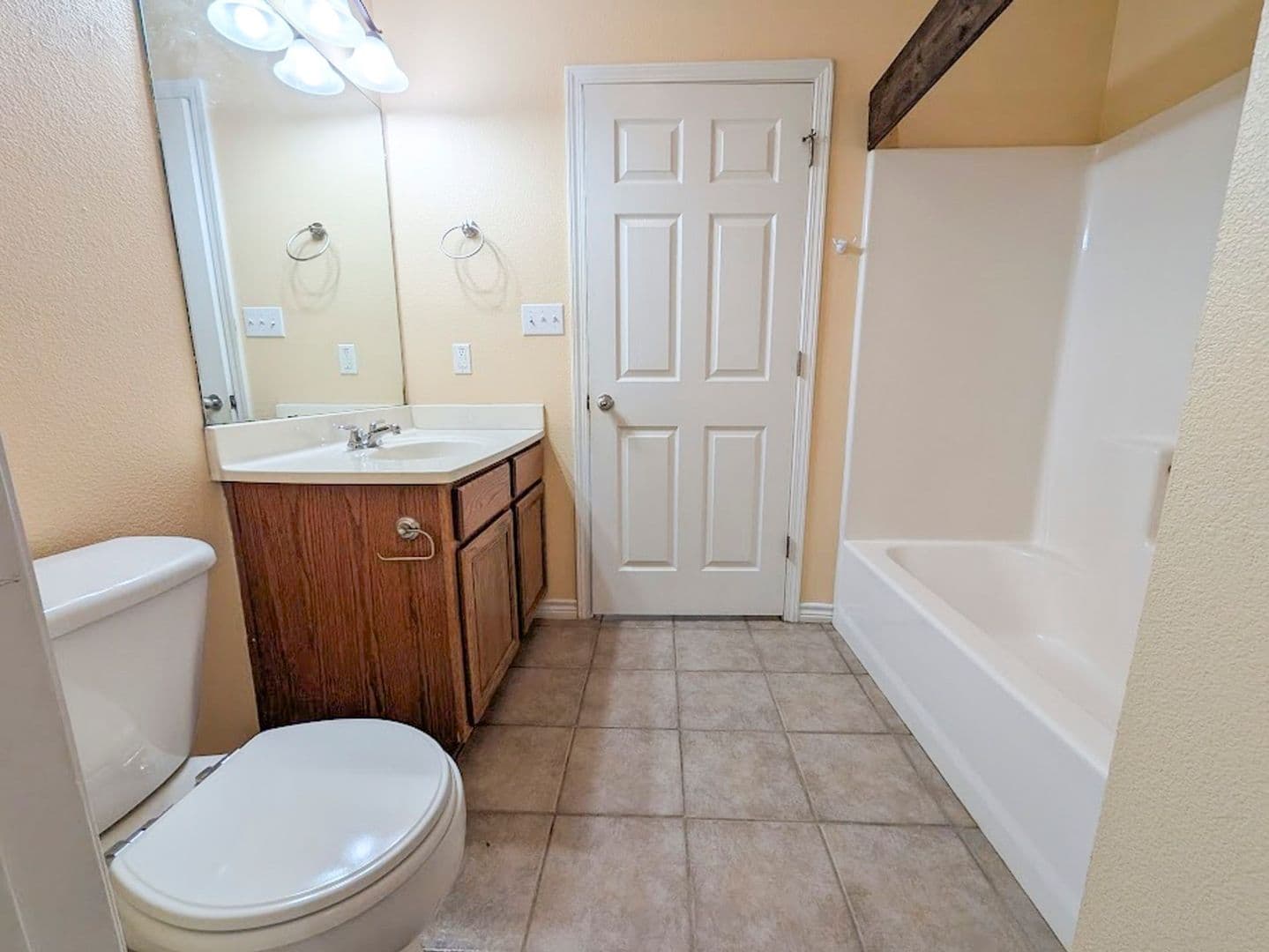 Lumberton House: 5715 Springfield Circle South