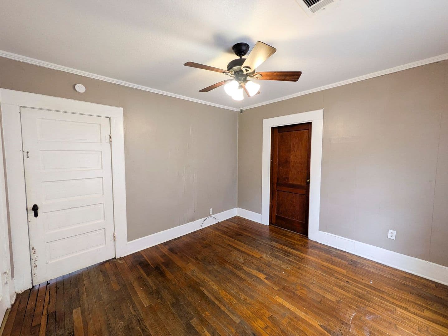 Port Neches Apartment: 1009-1015 Wagner