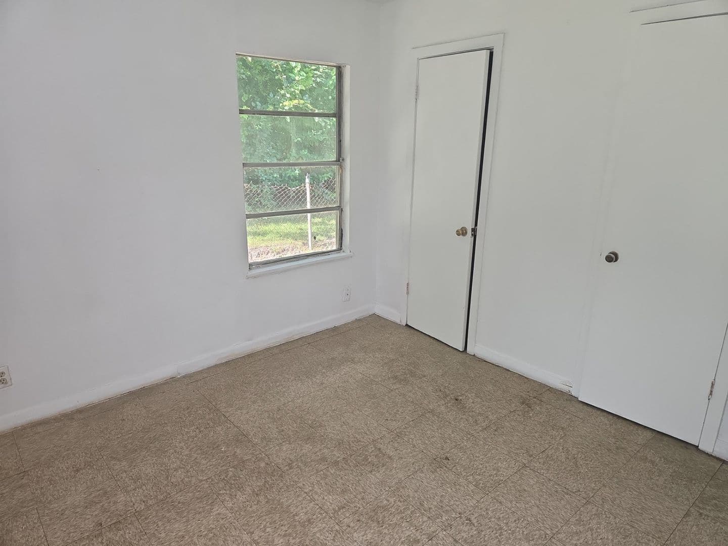 Beaumont Apartment: 980 Oakland Street