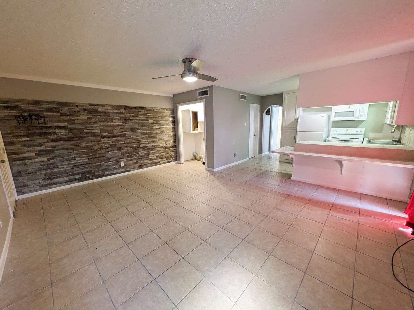 Groves Apartment: 6161 To 6177 Coolidge
