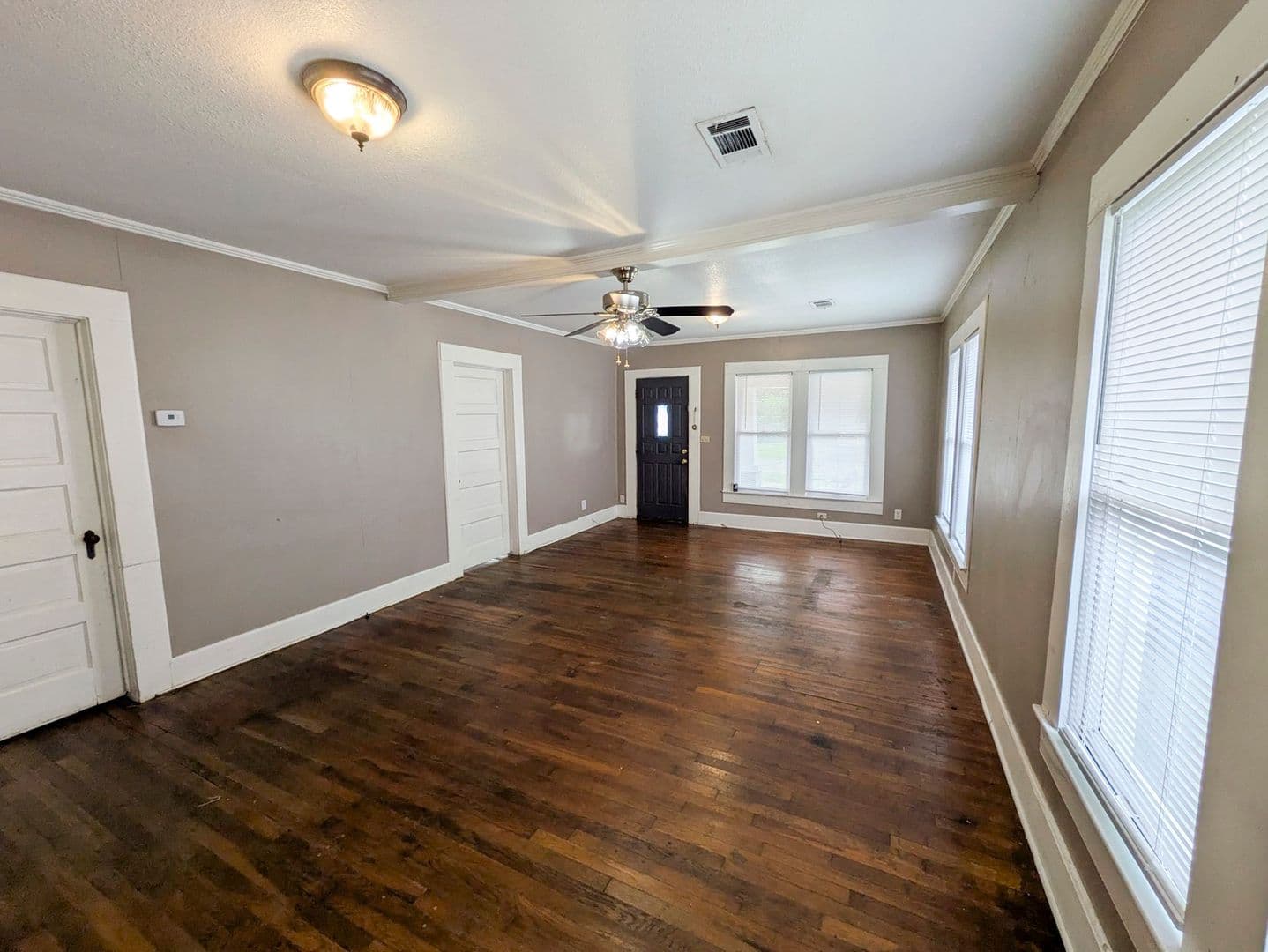 Port Neches Apartment: 1009-1015 Wagner