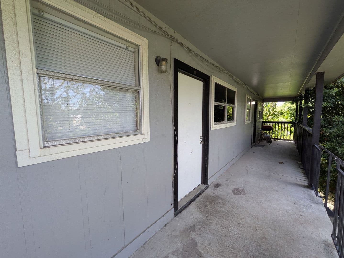 Beaumont Apartment: 975 Woodrow