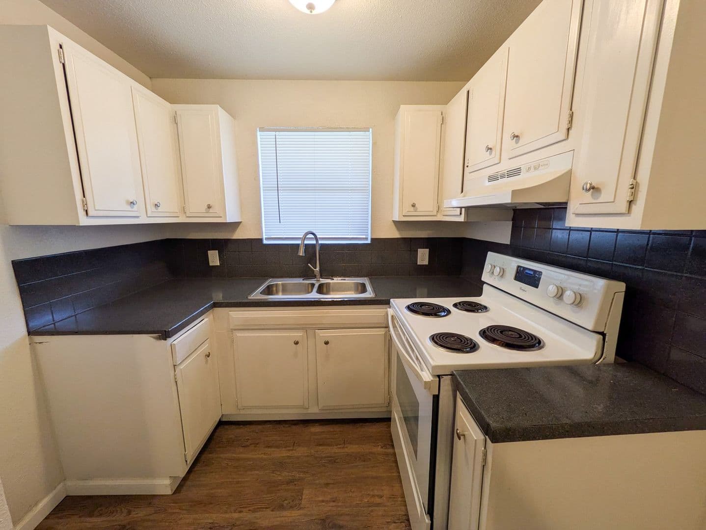 Beaumont Apartment: 4348 Sullivan St