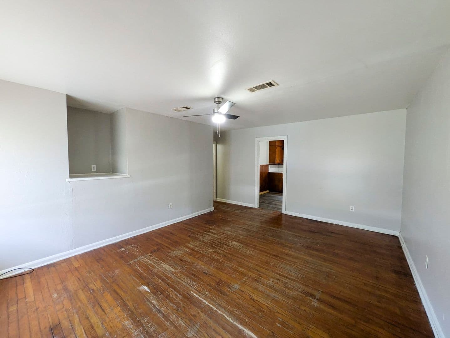 Groves House: 2631 Second Avenue