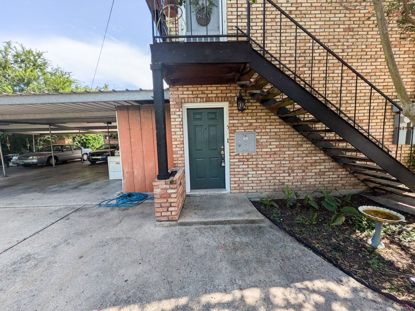 Groves Apartment: 6161 To 6177 Coolidge