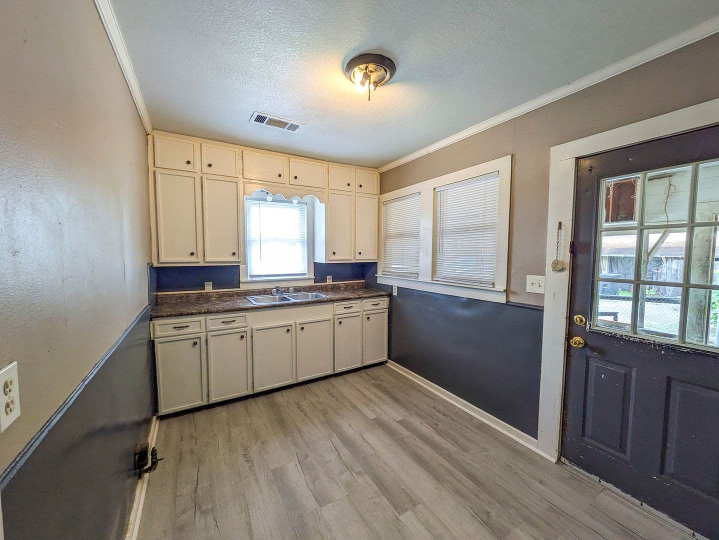 Port Neches Apartment: 1009-1015 Wagner