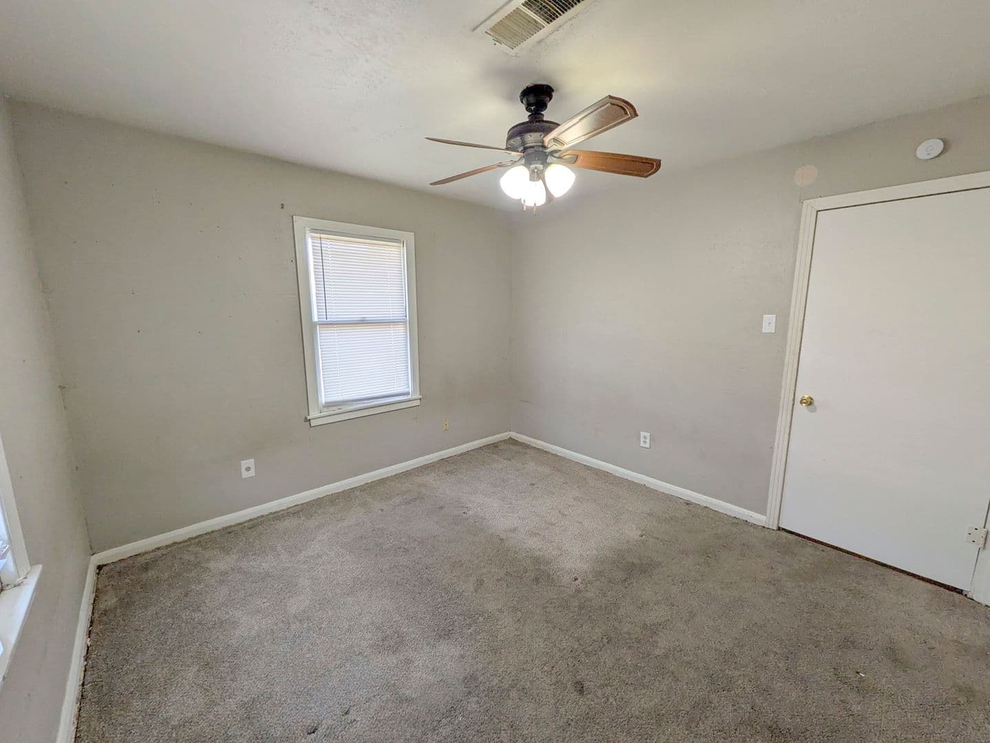 Groves House: 2631 Second Avenue
