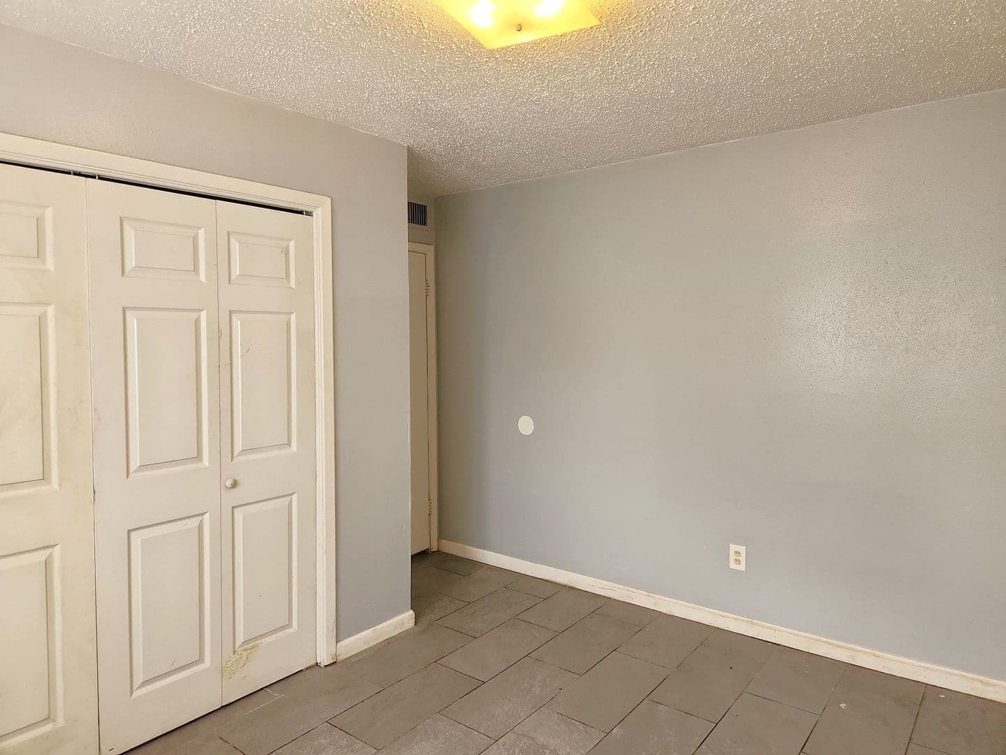 Beaumont Apartment: 690 Adams St