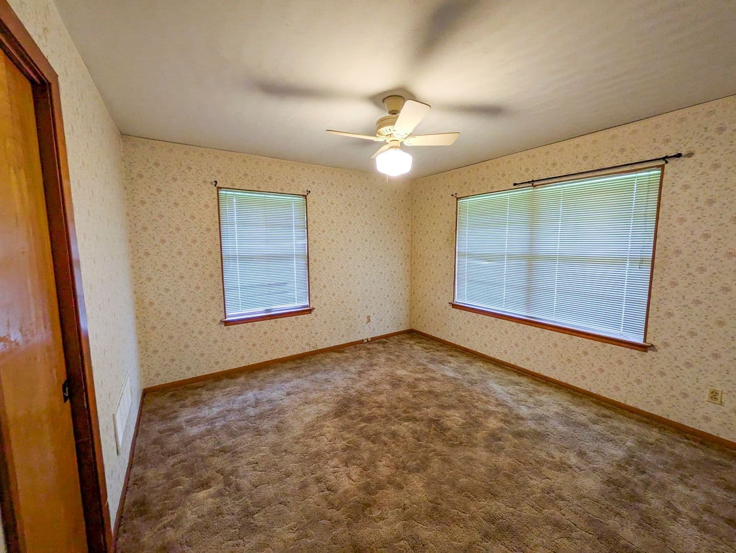Port Arthur House: 6222 Hazel Ave