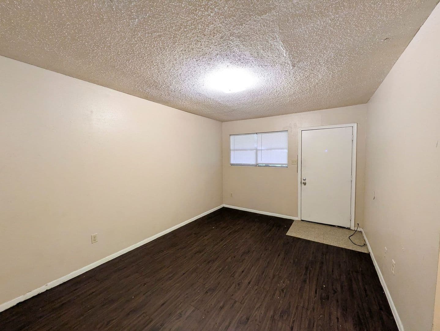 Beaumont Apartment: 975 Woodrow