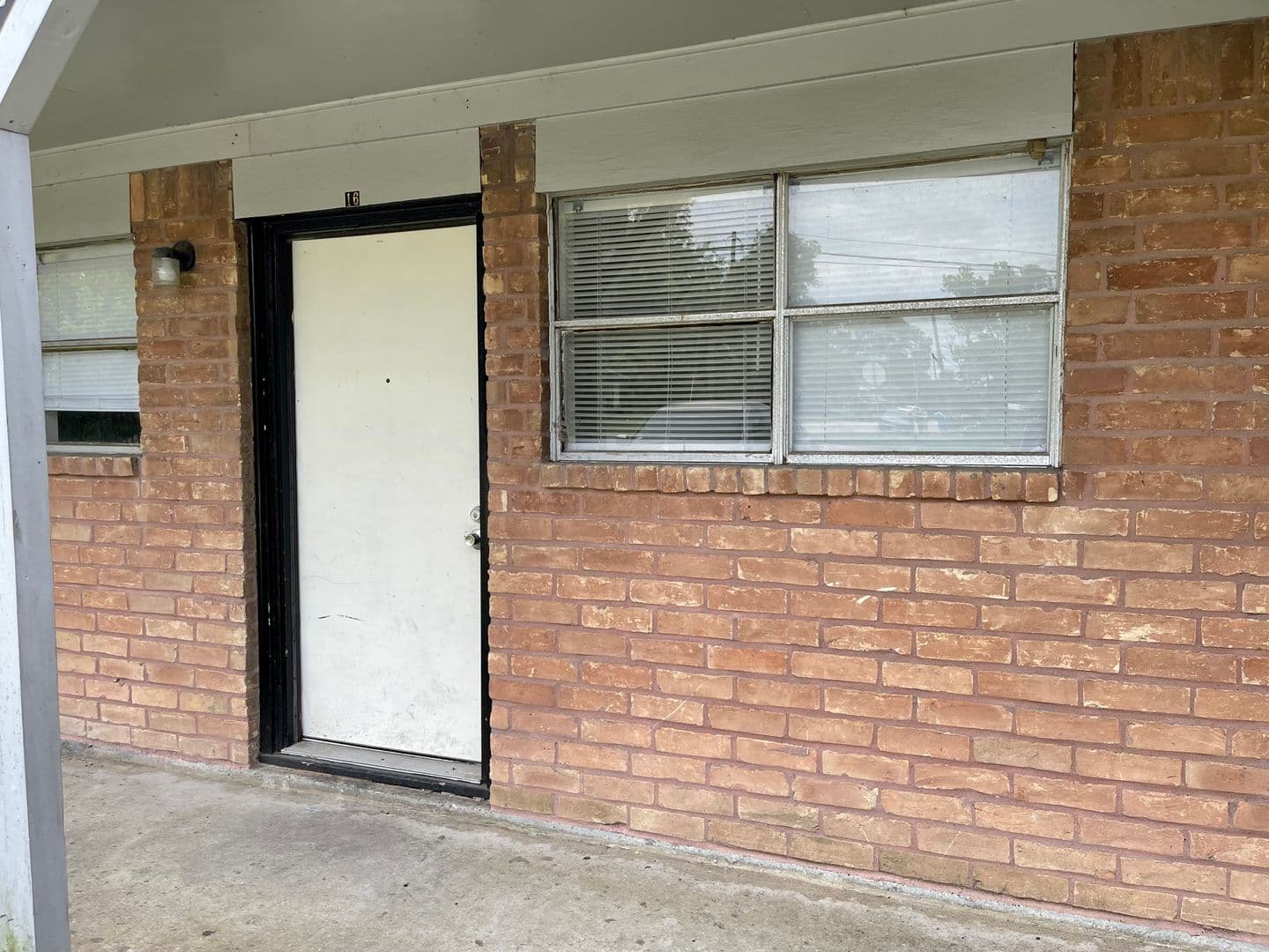 Beaumont Apartment: 975 Woodrow