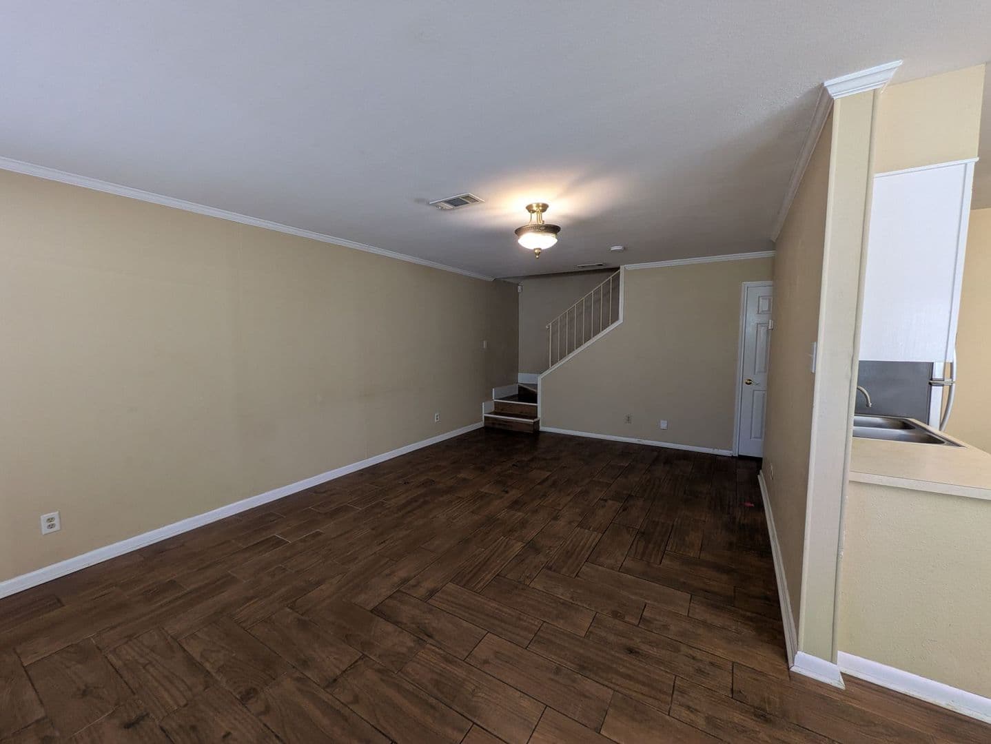 Beaumont House: 574 Georgetown St
