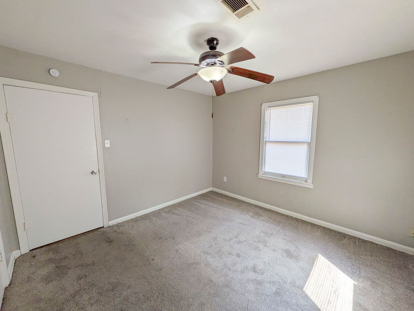 Groves House: 2631 Second Avenue