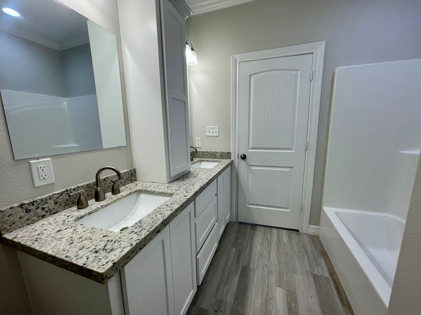 Beaumont House: 3542 Pradice St