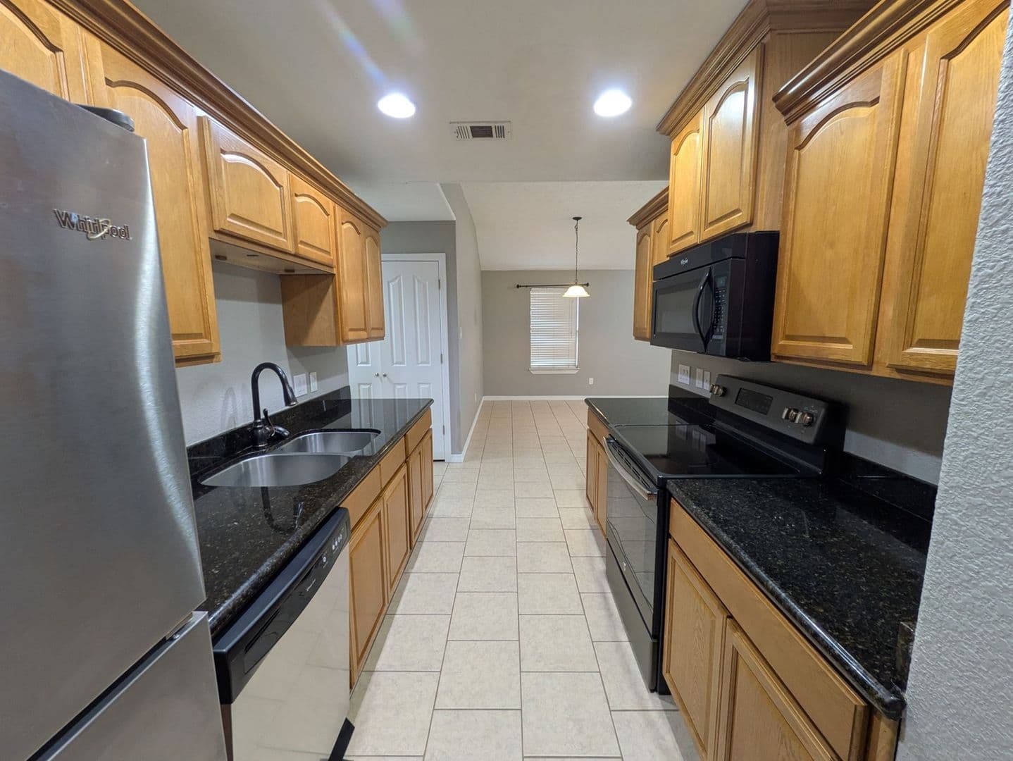 Nederland Apartment: 121 Gage Ave.