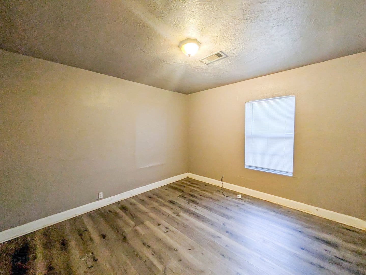 Beaumont House: 3885 Park St