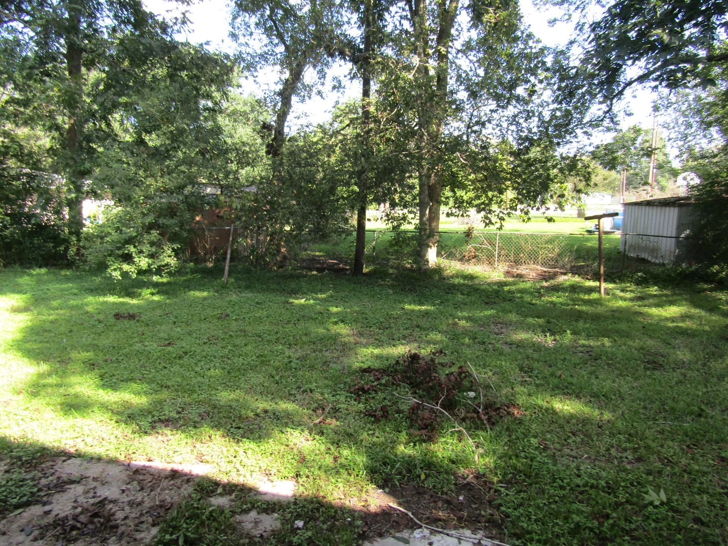 Sour Lake House: 350 Hwy 105