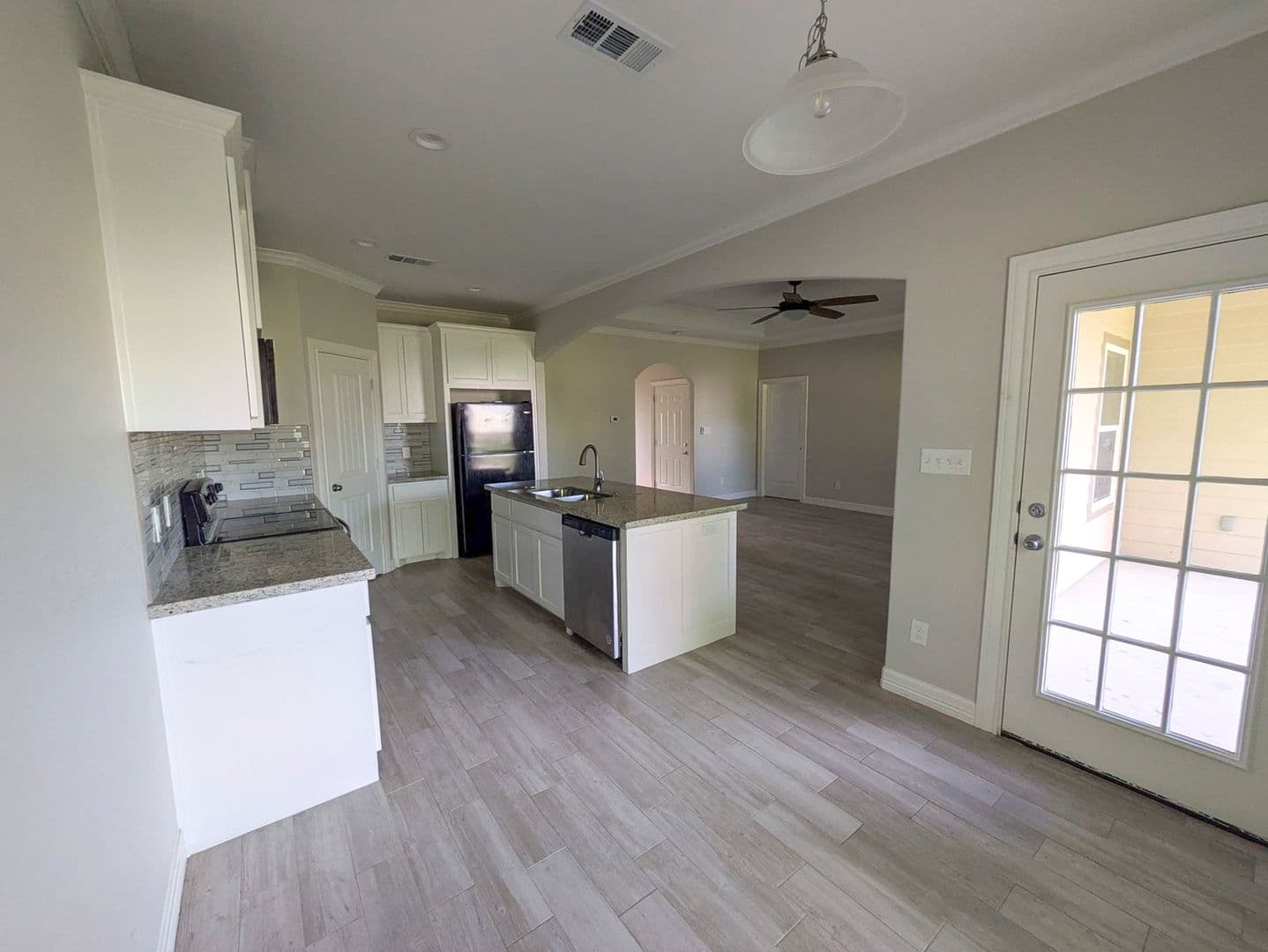 Beaumont House: 3542 Pradice St