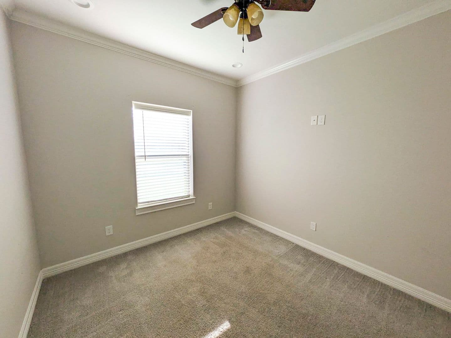 Beaumont House: 3542 Pradice St