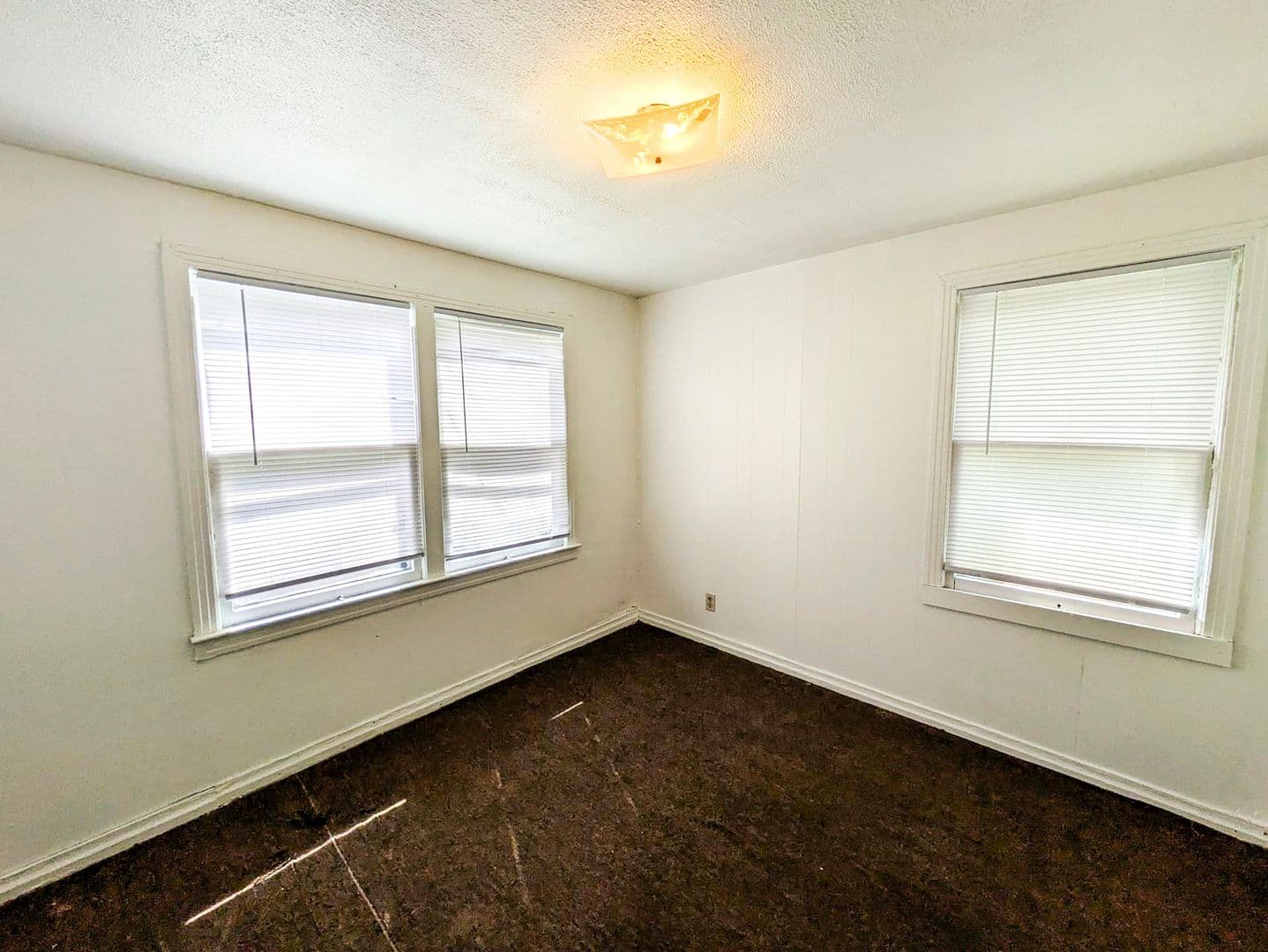 Beaumont House: 4770 Kenneth St